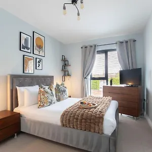 Apartment Elliot Oliver - Stylish 2 Bedroom With Parking In The Docks, Gloucester